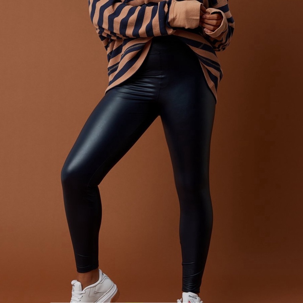 Black faux leather leggings